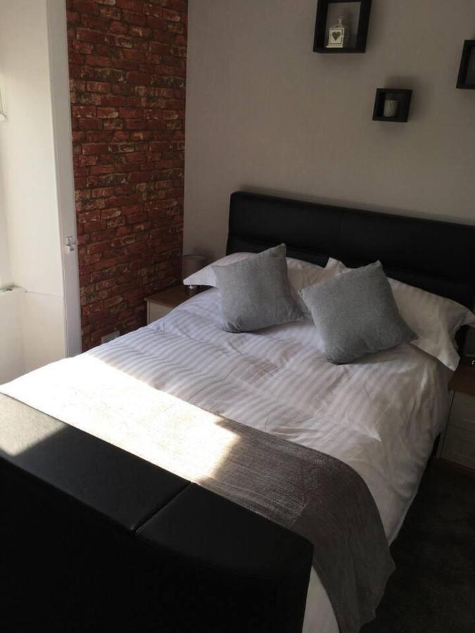 Lovely 2- Bed Apartment In Hawick Ngoại thất bức ảnh